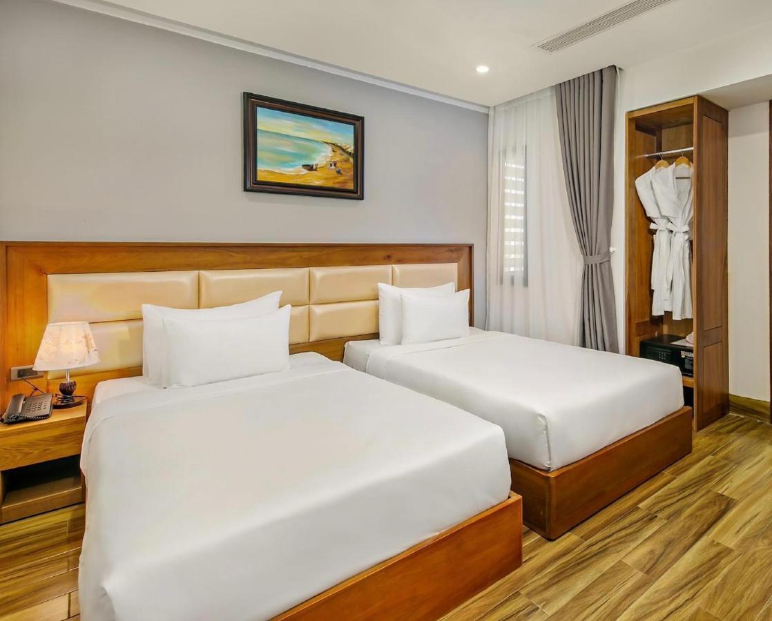 Alisia Beach Hotel Danang Exterior photo