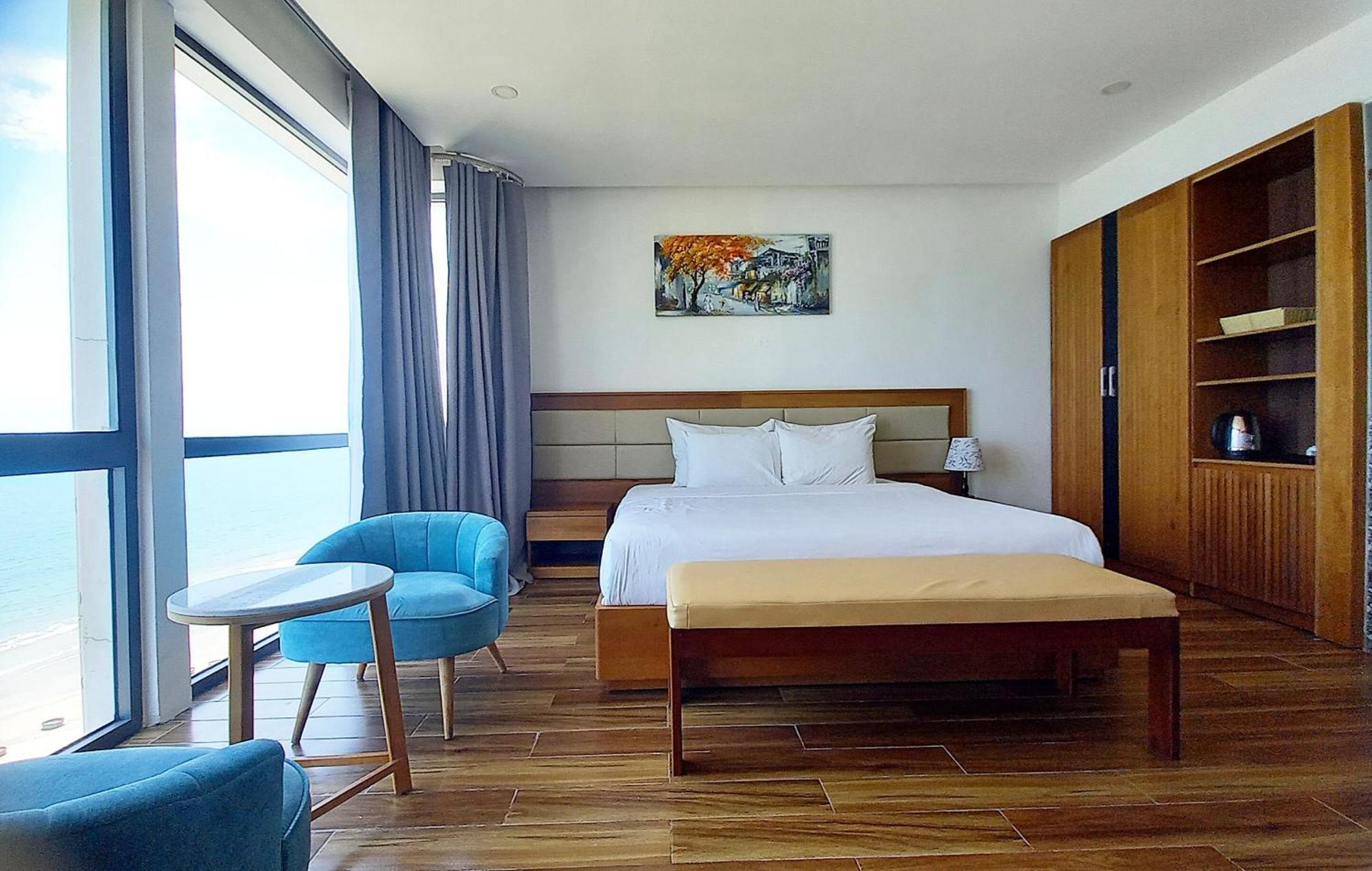 Alisia Beach Hotel Danang Exterior photo