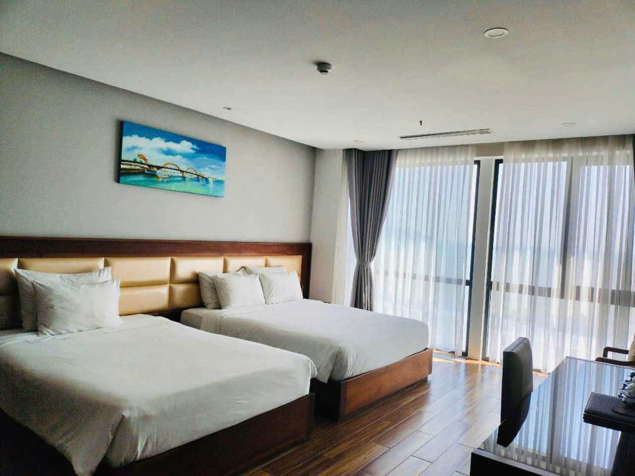Alisia Beach Hotel Danang Exterior photo