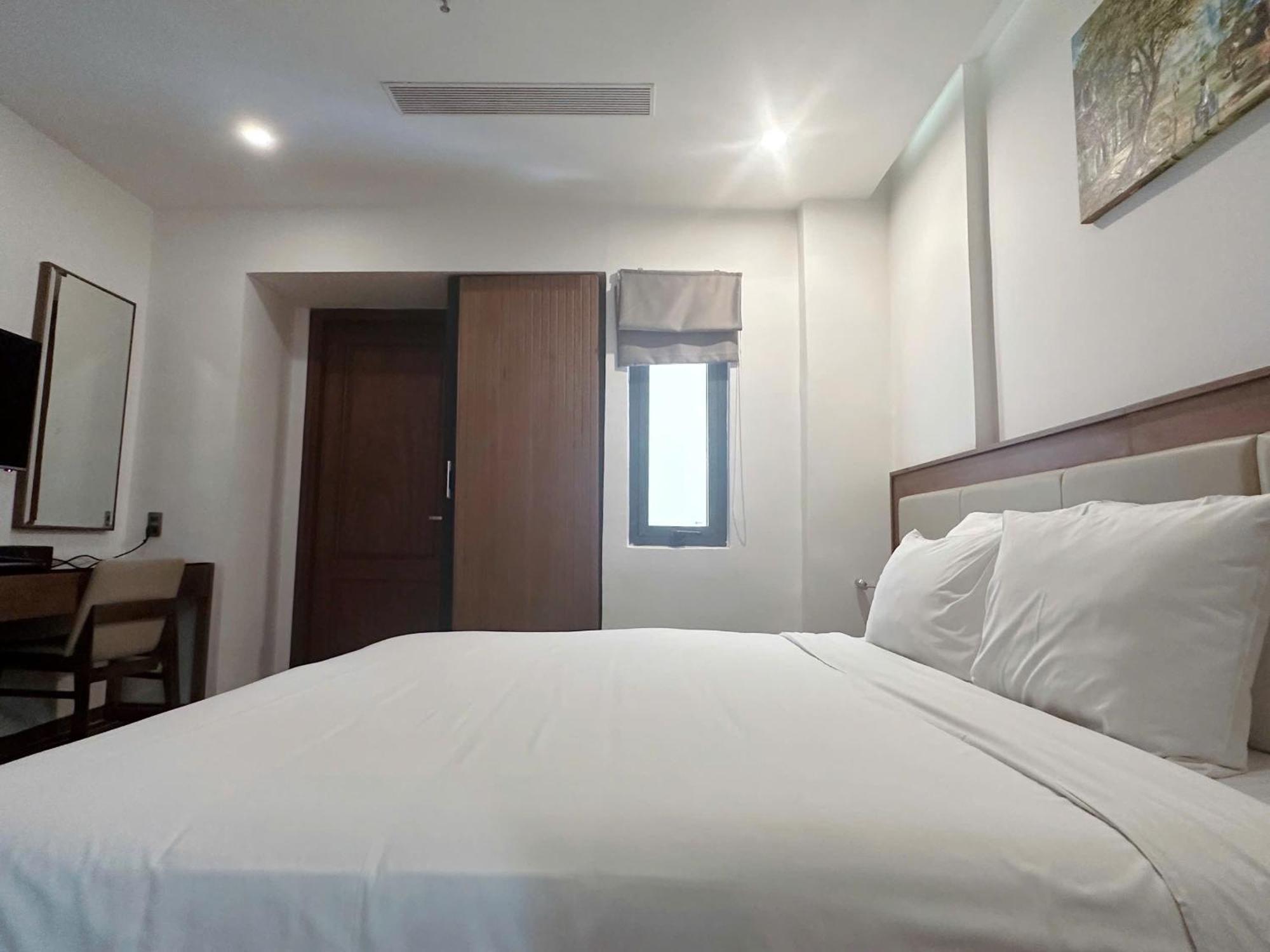 Alisia Beach Hotel Danang Exterior photo