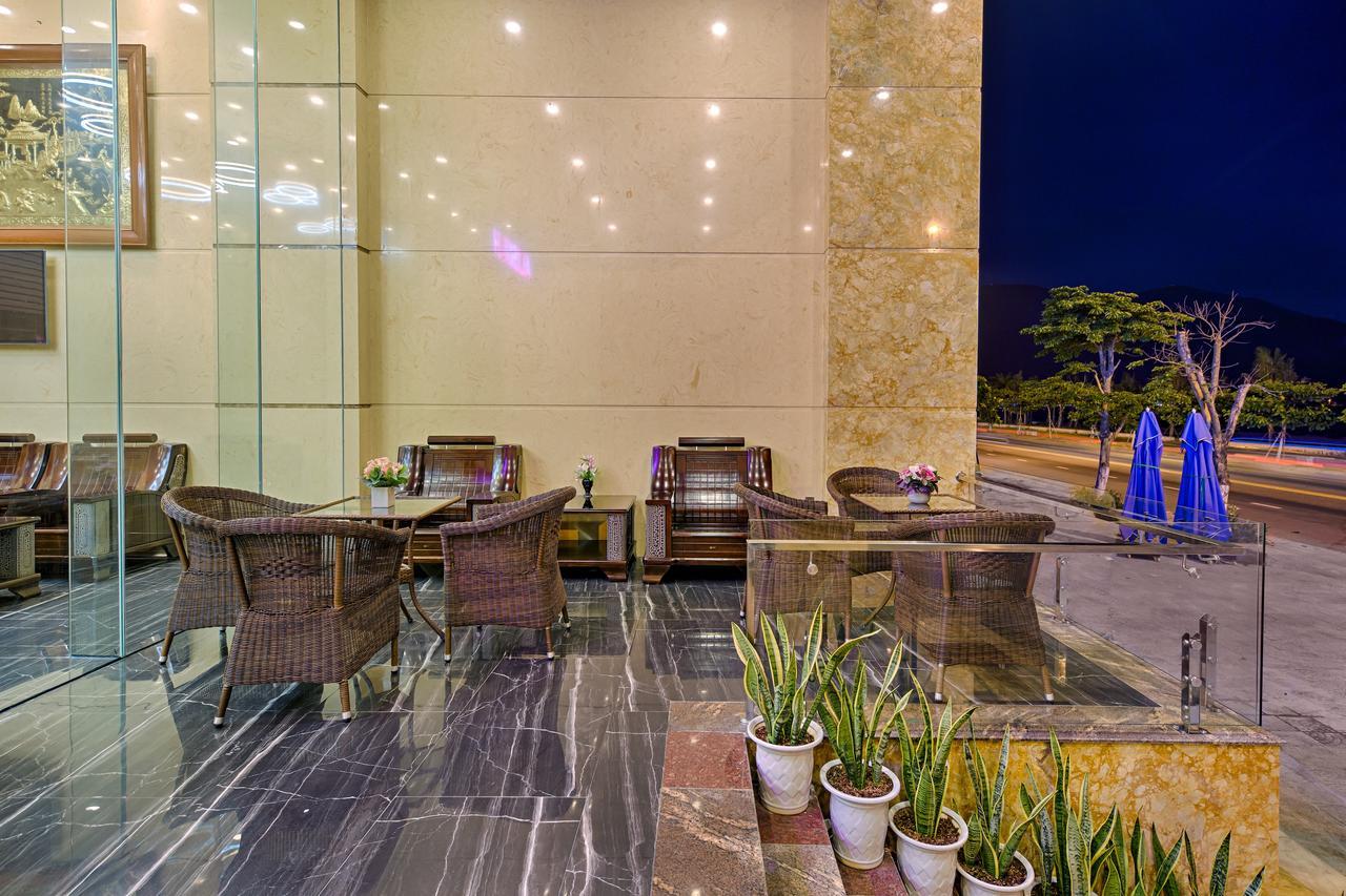 Alisia Beach Hotel Danang Exterior photo