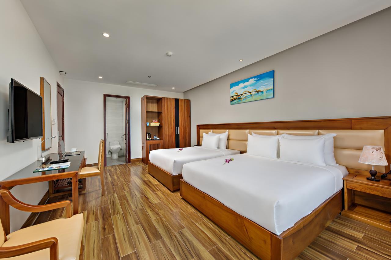 Alisia Beach Hotel Danang Exterior photo