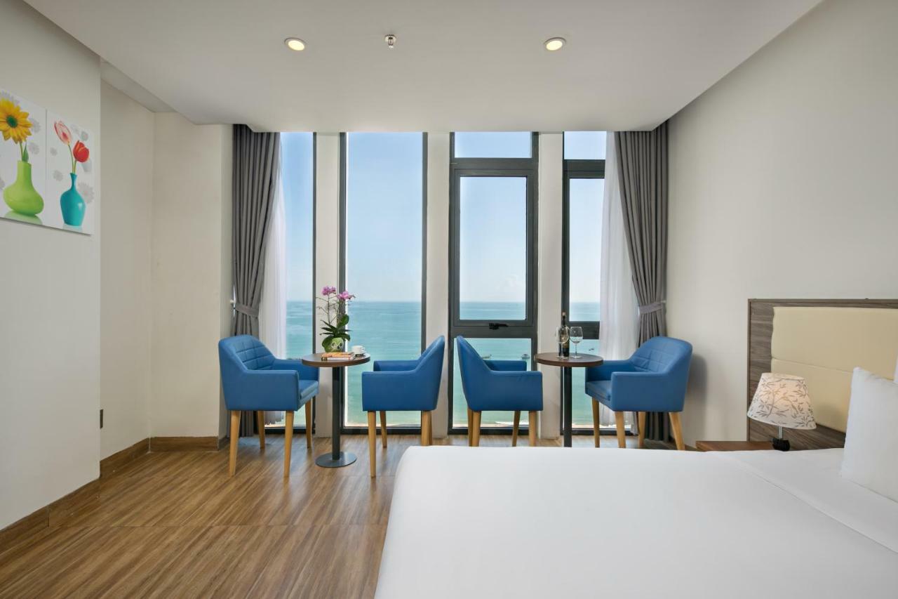 Alisia Beach Hotel Danang Exterior photo